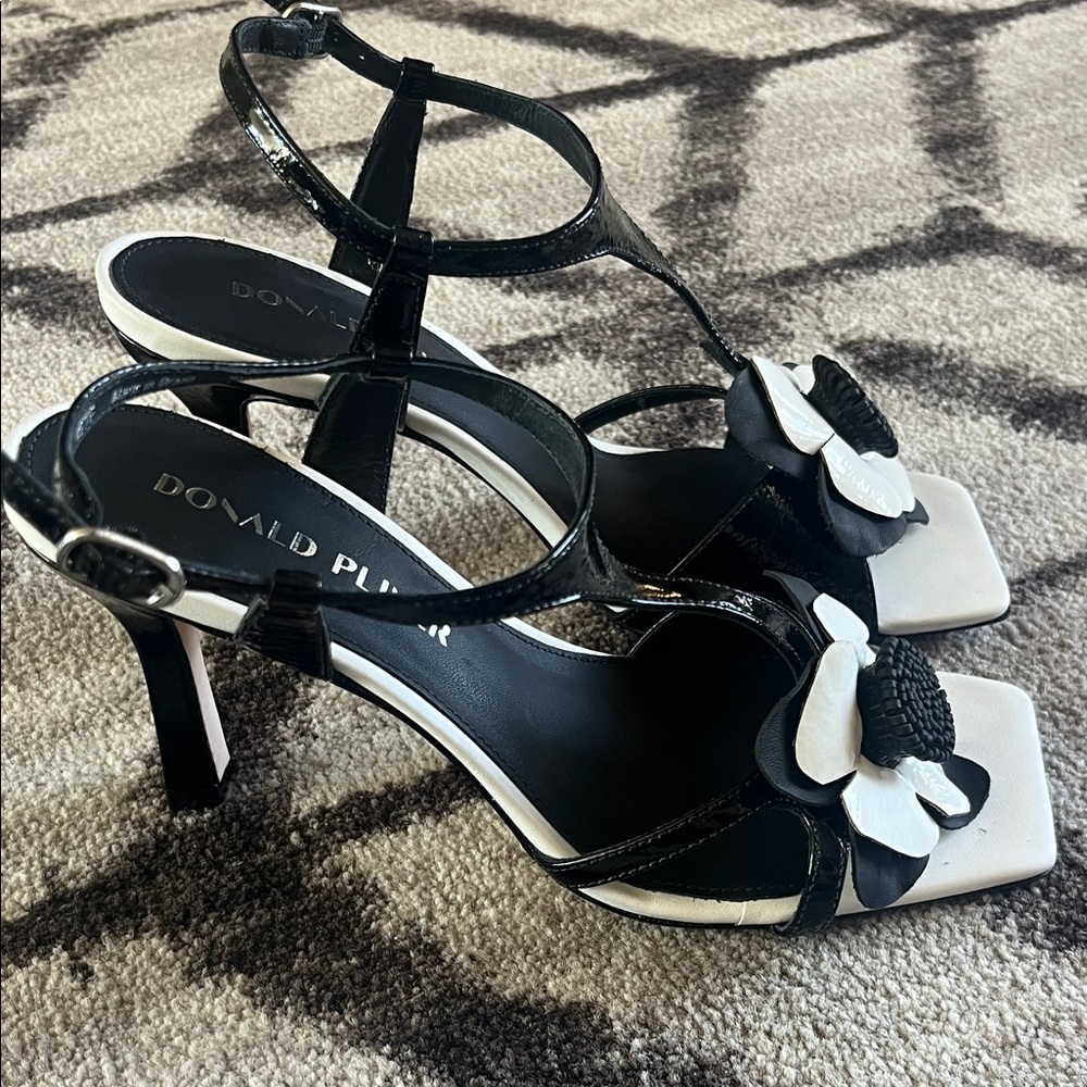 Donald J. Pliner Black and White Floral Heels
